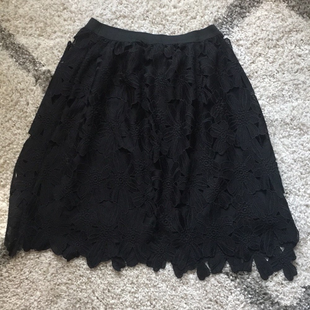 🛍️🛍️Xhilaration Black Lace A Line Skirt